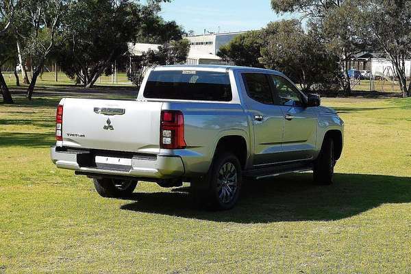 2024 Mitsubishi Triton GLS MV 4X4