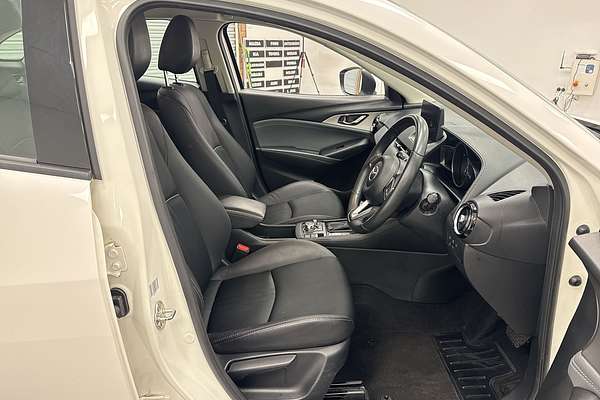 2022 Mazda CX-3 sTouring DK