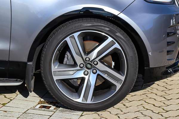 2023 Land Rover Discovery P360 R-Dynamic HSE Series 5