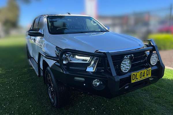 2021 Toyota Hilux SR5 GUN126R 4X4