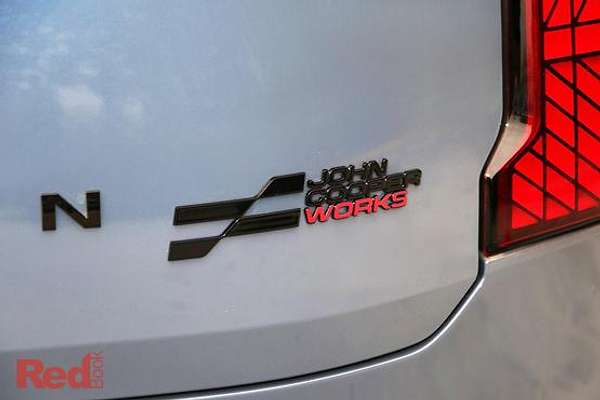 2025 MINI Countryman JCW Favoured U25