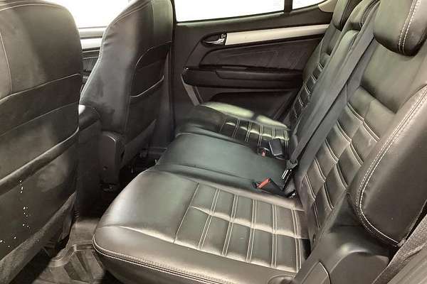 2017 Isuzu MU-X LS-T