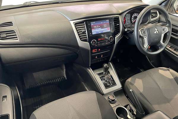 2022 Mitsubishi Triton GLX+ MR 4X4