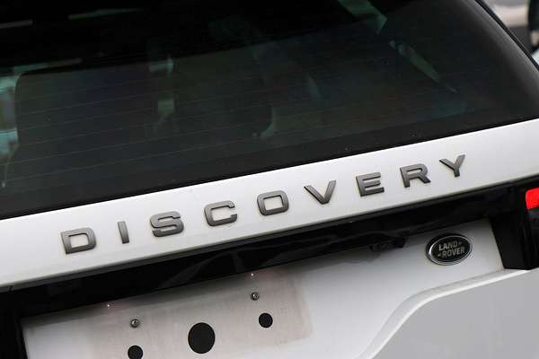 2017 Land Rover Discovery TD4 SE Series 5