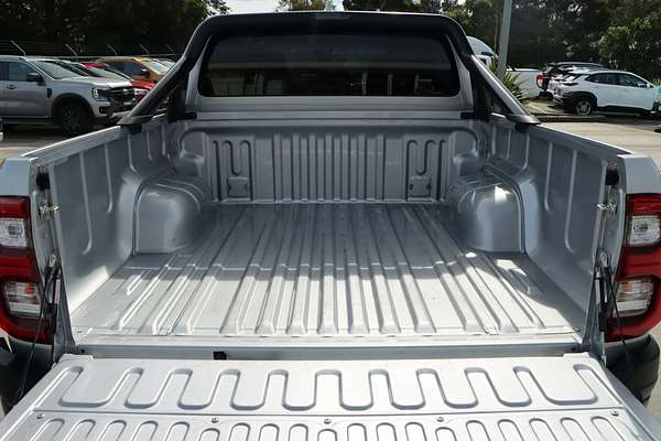 2024 Toyota Hilux SR5 GUN126R 4X4