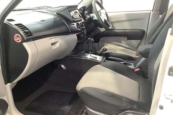 2015 Mitsubishi Triton GLX MN 4X4