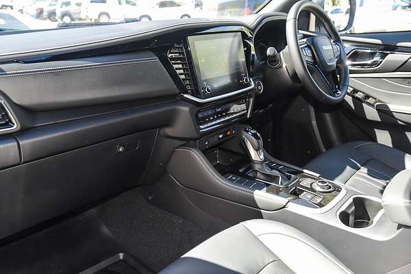 2025 Isuzu MU-X LS-T