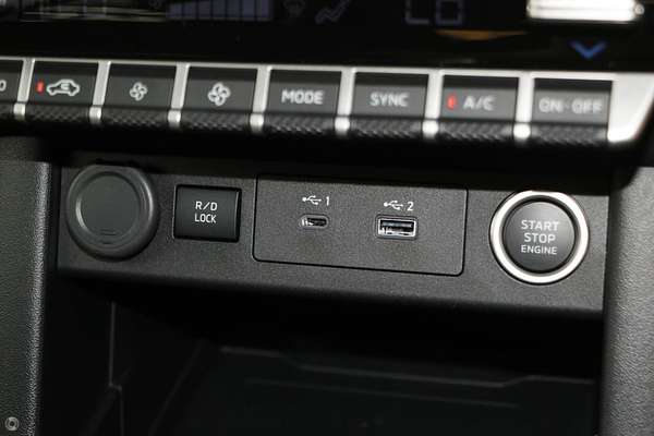 2025 Mitsubishi Triton GSR MV 4X4