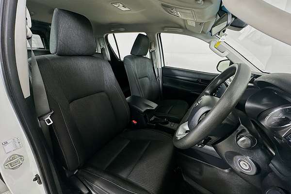 2022 Toyota HILUX SR (4x4) GUN126R 4X4