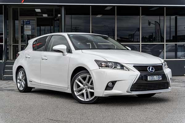 2015 Lexus CT CT200h Luxury ZWA10R