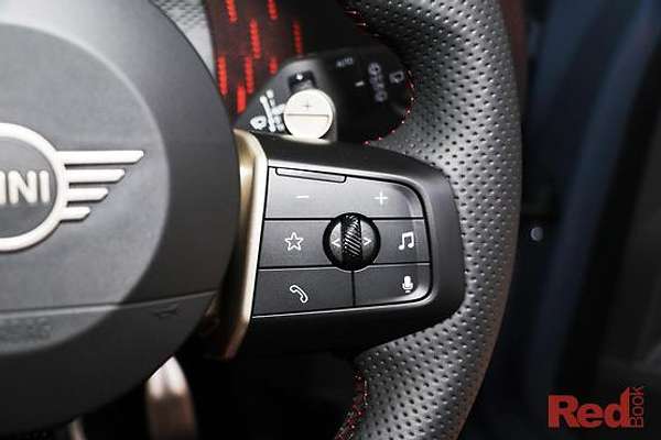 2025 MINI Countryman JCW Favoured U25