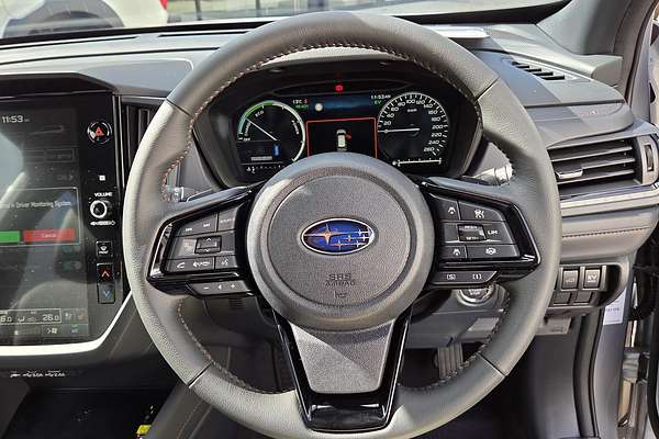 2025 Subaru Forester Hybrid Touring S6