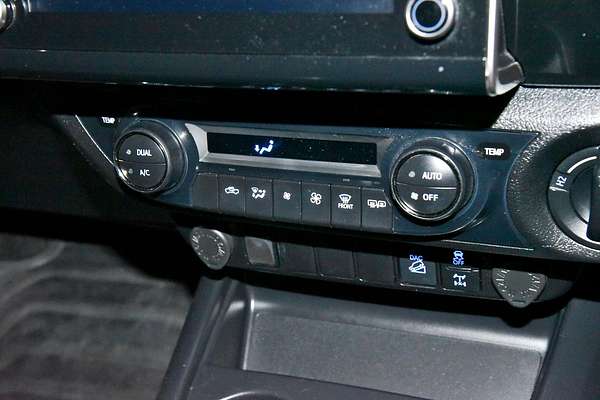 2022 Toyota Hilux SR5 GUN126R 4X4