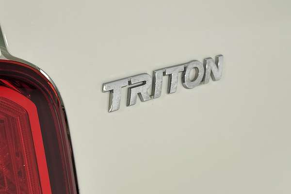 2020 Mitsubishi Triton GLX+ MR 4X4 thumb-21