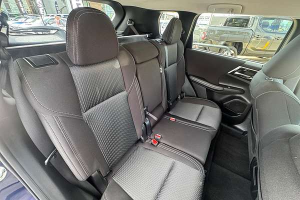 2023 Mitsubishi Outlander LS ZM
