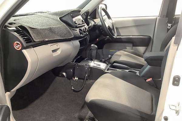 2015 Mitsubishi Triton GLX MN 4X4