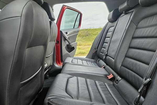2015 Volkswagen Golf 110TSI Highline 7