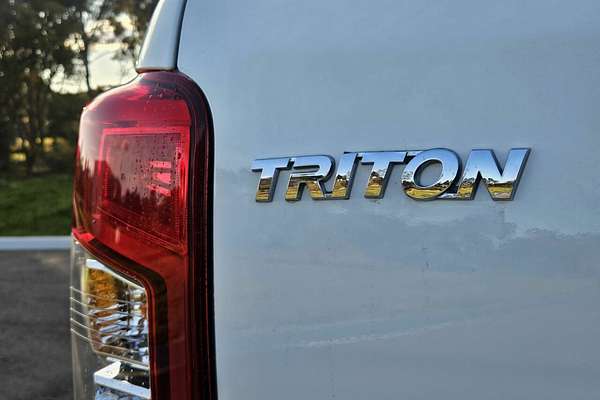 2019 Mitsubishi Triton GLS MR 4X4