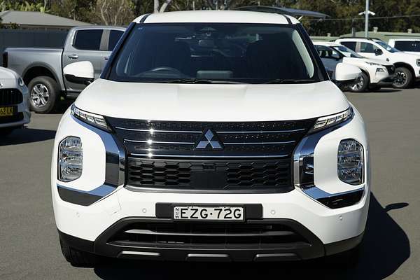 2022 Mitsubishi Outlander ES ZM