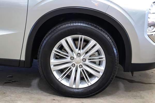 2024 Mitsubishi Outlander ES ZM