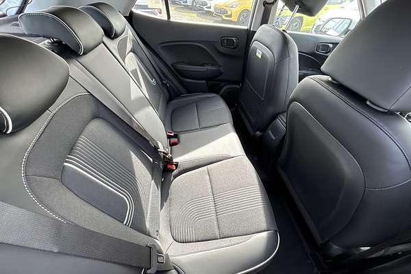 2025 Hyundai Venue Active QX.V5