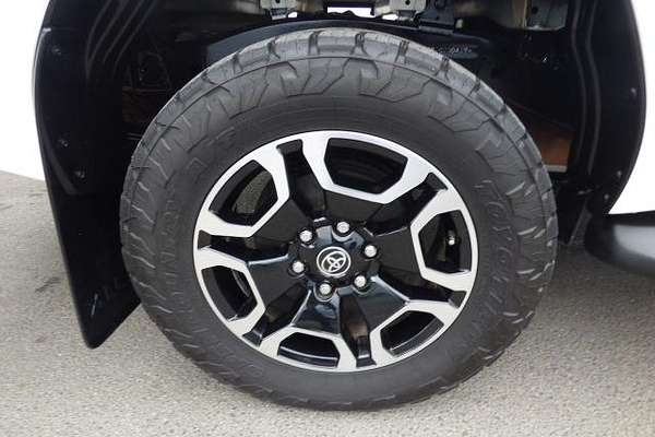 2022 Toyota Hilux SR5 GUN126R 4X4