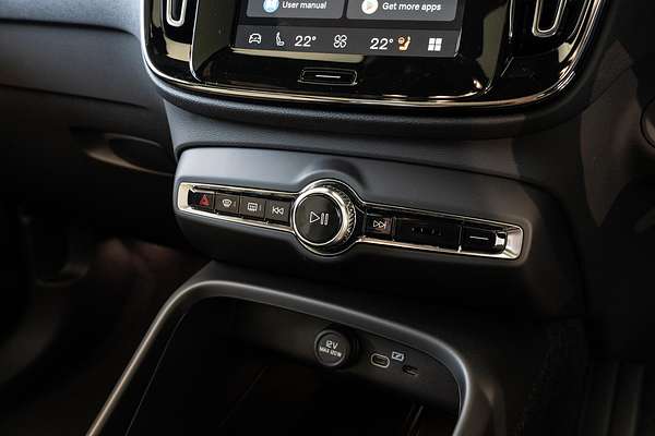 2025 Volvo EX40 Ultra Single Motor Extended Range