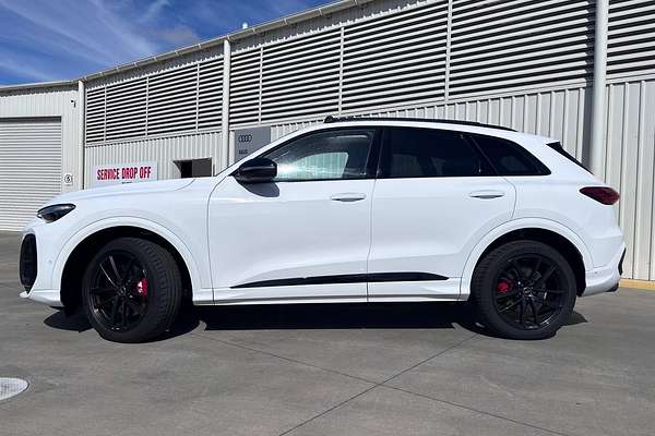 2025 Audi SQ5 TFSI FY
