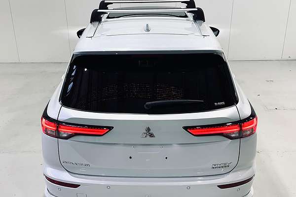 2022 Mitsubishi Outlander PHEV Exceed ZM