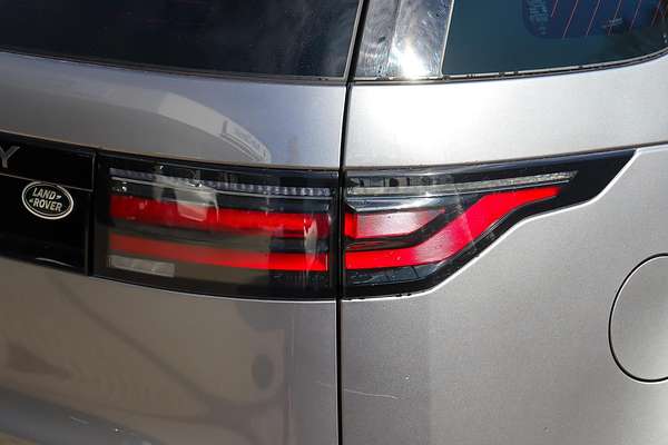 2023 Land Rover Discovery P360 R-Dynamic HSE Series 5