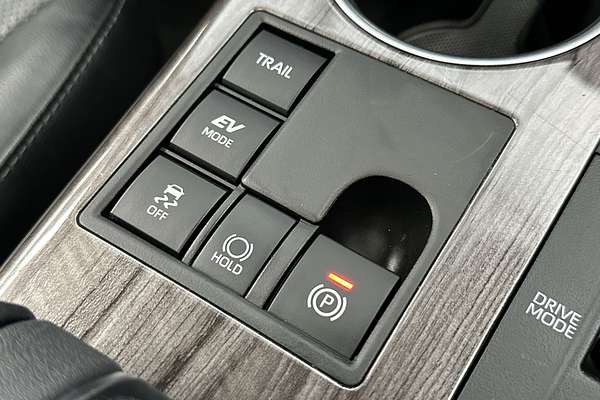 2023 Toyota Kluger Grande AXUH78R