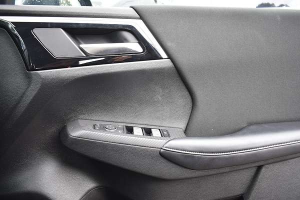 2024 Mitsubishi Outlander ES ZM