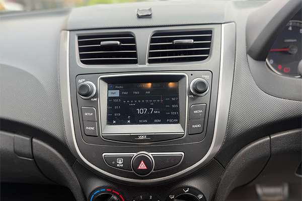 2016 Hyundai Accent Active RB4