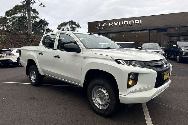 2020 Mitsubishi Triton GLX ADAS MR 4X4