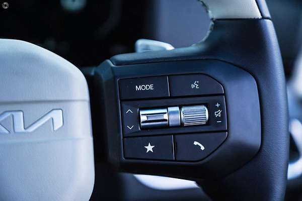 2025 Kia K4 GT-Line CL4m