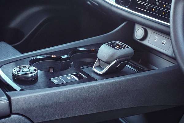 2025 Nissan X-TRAIL ST T33