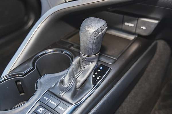 2021 Toyota Camry Ascent AXVH70R