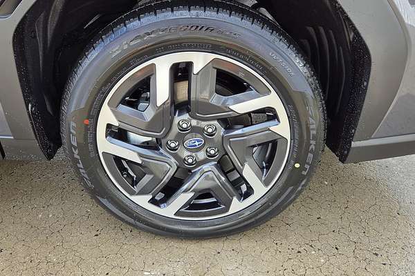 2025 Subaru Forester Premium S6