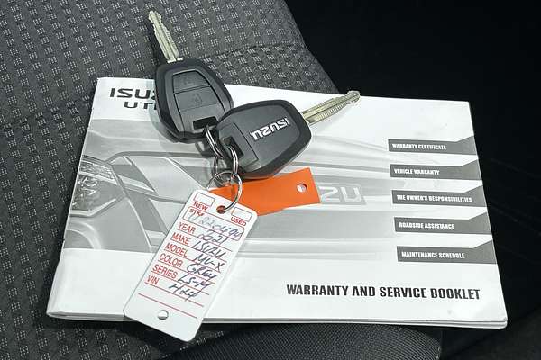 2021 Isuzu MU-X LS-M