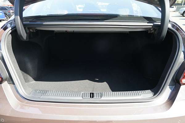 2024 MG MG5 Essence