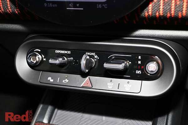 2025 MINI Countryman JCW Favoured U25
