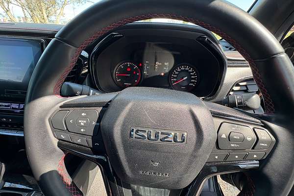 2022 Isuzu D-MAX X-TERRAIN 4X4
