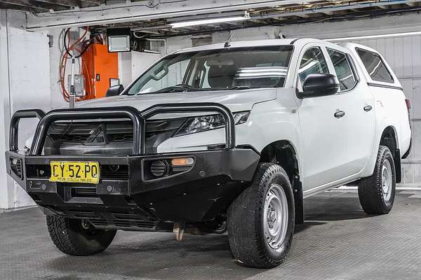 2020 Mitsubishi Triton GLX MR 4X4