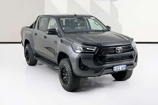 2020 Toyota HILUX SR5+ (4x4) GUN126R FACELIFT 4X4