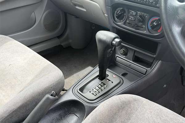 2001 Nissan Pulsar Q N16