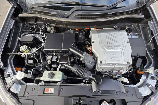 2014 Mitsubishi Outlander PHEV Aspire ZJ