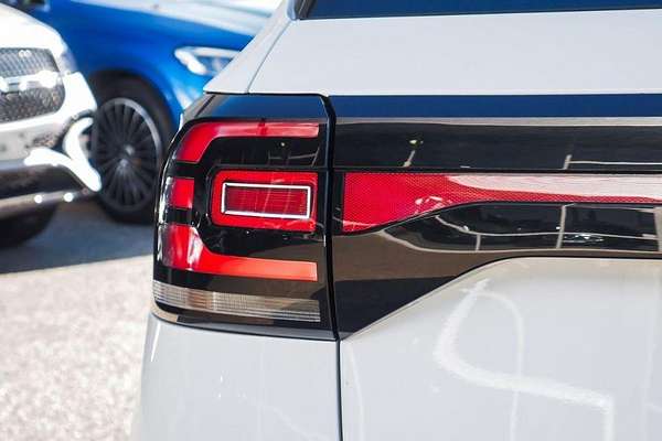 2018 Toyota Hilux SR5 GUN126R 4X4