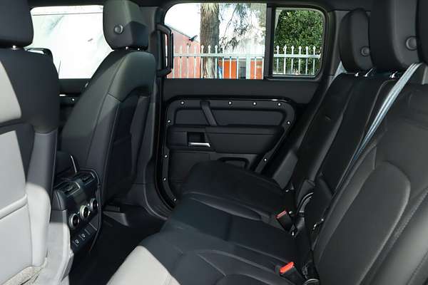 2025 Land Rover Defender 110 P400 S L663
