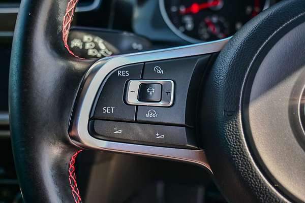 2014 Volkswagen Golf GTI 7