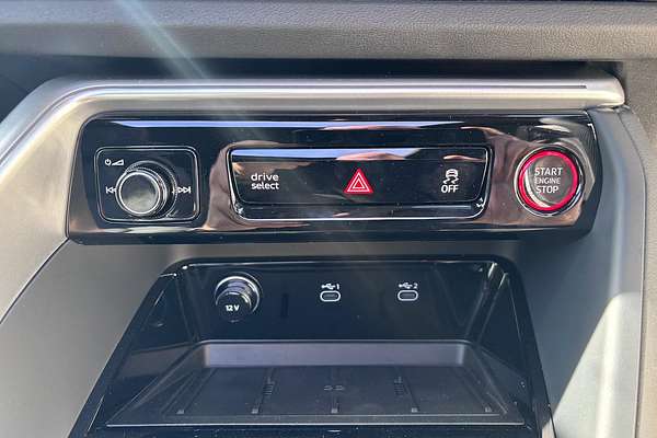 2025 Audi SQ5 TFSI FY